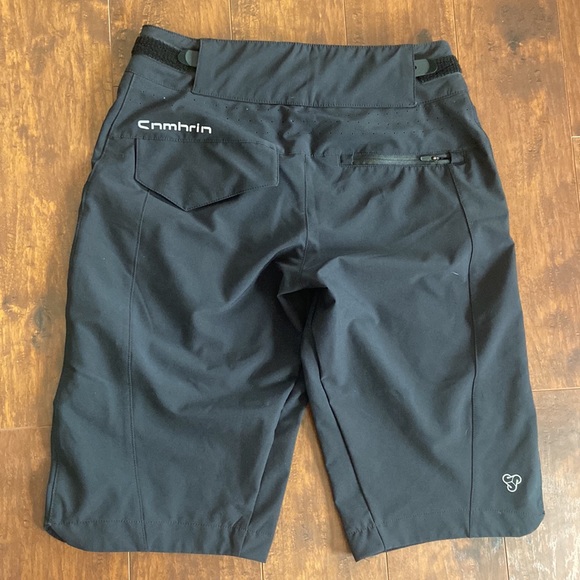 Sombrio Summit Shorts - Women's in Black - Picture 2 of 10